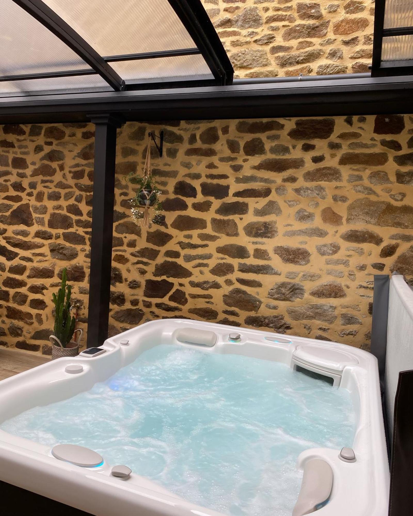 Villa Lily Spa, Chambre D'Hotes Avec Spa Privatif La Vicomté-sur-Rance Extérieur photo