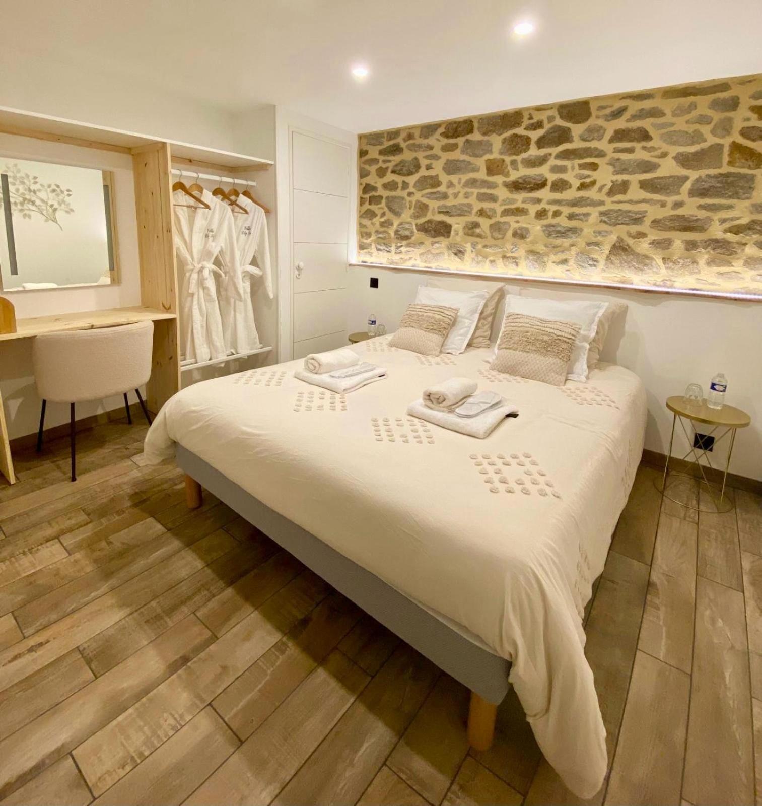 Villa Lily Spa, Chambre D'Hotes Avec Spa Privatif La Vicomté-sur-Rance Extérieur photo